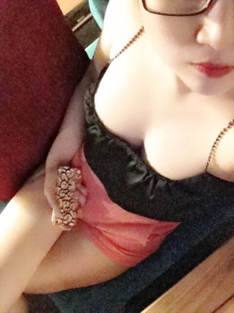 hot girl de thuong